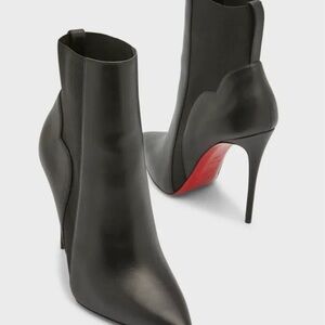 Christian Louboutin Chelsea Chick Booty Genuine Calf Leather pointed toe